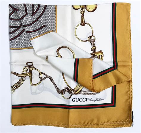 authenticate vintage Gucci scarf